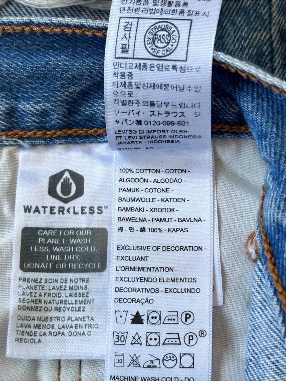 Levi’s 501 Original Fit, Button Fly, Cropped Jeans Sz. 27 - Picture 9 of 10